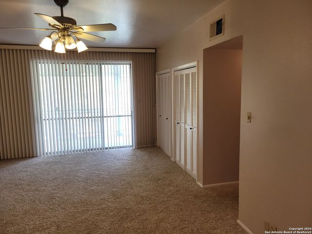 3678 Hidden Dr Apt 901, San Antonio, TX 78217