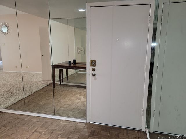 3678 Hidden Dr Apt 901, San Antonio, TX 78217