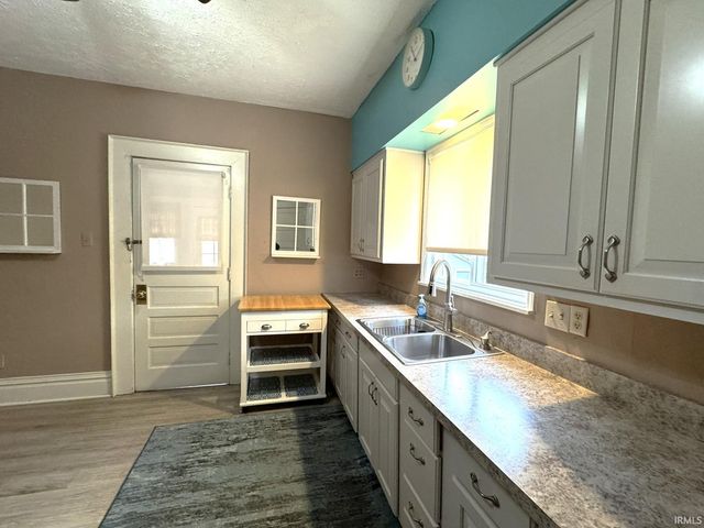 806 W 6th Street, Marion, IN 46953