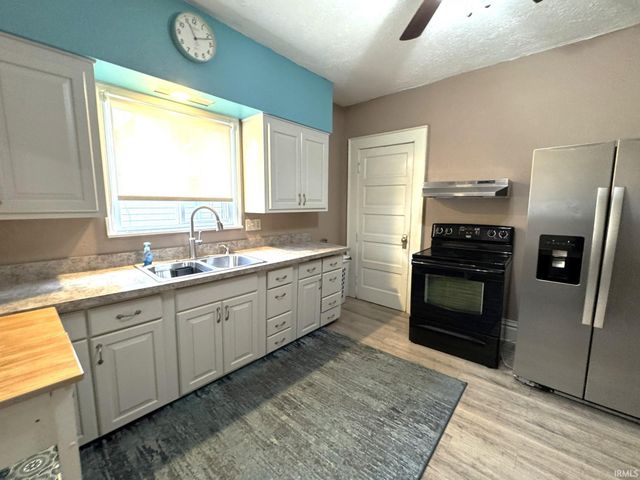 806 W 6th Street, Marion, IN 46953