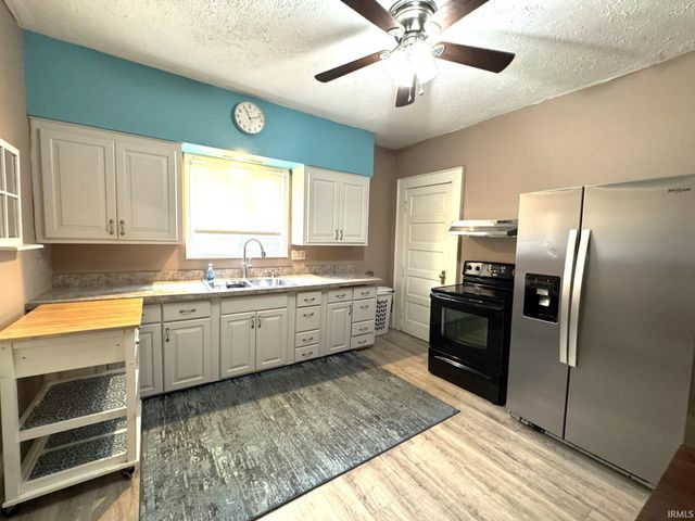 806 W 6th Street, Marion, IN 46953