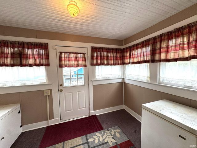 806 W 6th Street, Marion, IN 46953