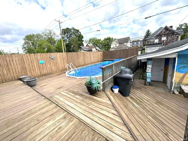 806 W 6th Street, Marion, IN 46953