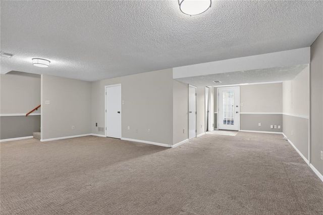 5121 NW 59th Terrace, Kansas City, MO 64151