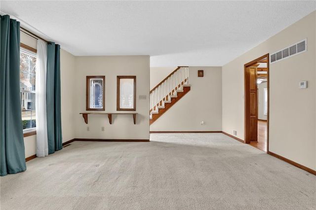 5121 NW 59th Terrace, Kansas City, MO 64151