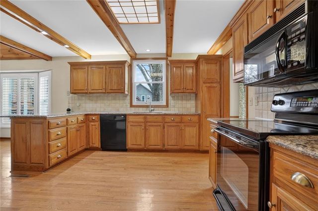 5121 NW 59th Terrace, Kansas City, MO 64151