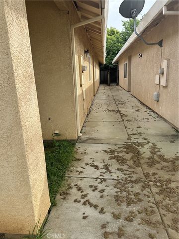 692 Gateway, Merced, CA 95340