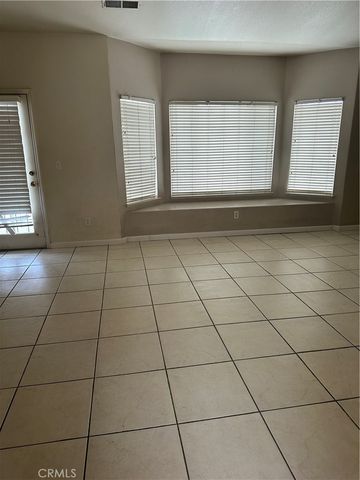692 Gateway, Merced, CA 95340