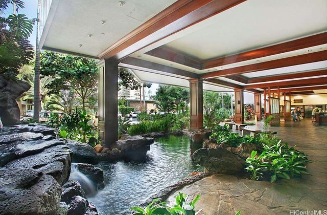 201 Ohua Street 3513, Honolulu, HI 96813