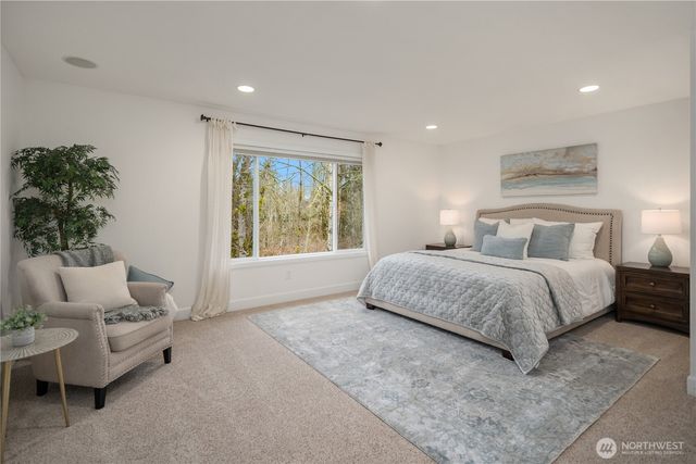 1111 272nd Place SE, Sammamish, WA 98075