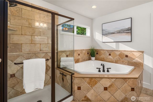 1111 272nd Place SE, Sammamish, WA 98075