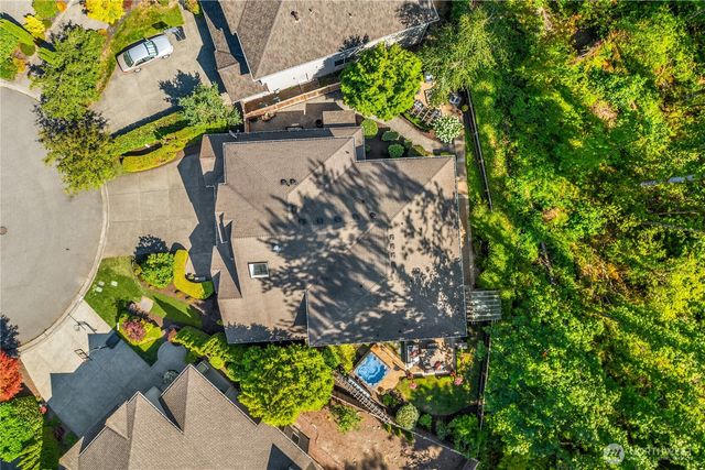 1111 272nd Place SE, Sammamish, WA 98075