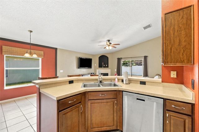 1118 MAIDENMOOR ROAD, Winter Garden, FL 34787