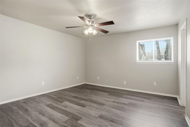 3215 Las Vegas Trail 3213, Fort Worth, TX 76116