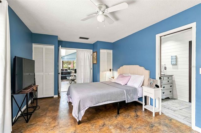 902 DRAKESWOOD COURT, Sarasota, FL 34232
