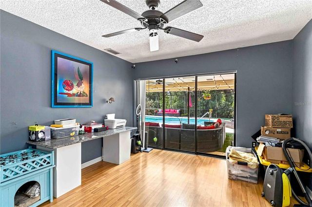 902 DRAKESWOOD COURT, Sarasota, FL 34232