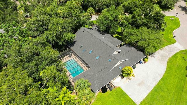 902 DRAKESWOOD COURT, Sarasota, FL 34232