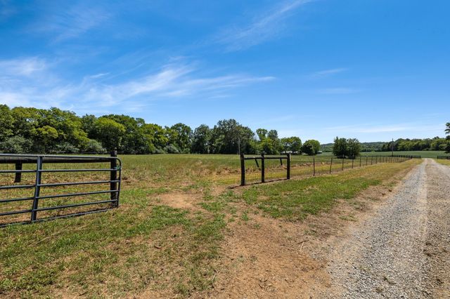 8362 Patterson Rd, College Grove, TN 37046