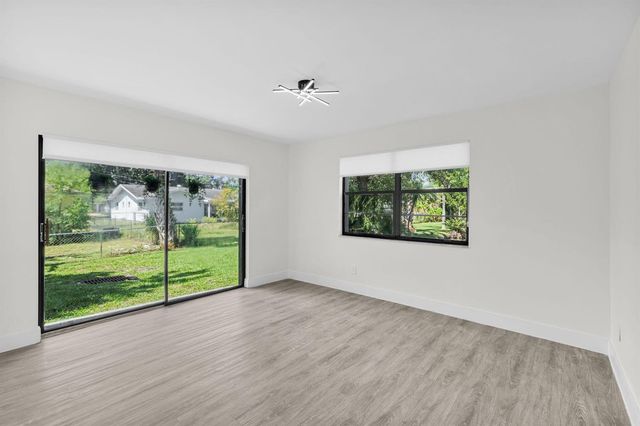 2517 17Th Street S 102, Fort Pierce, FL 34982