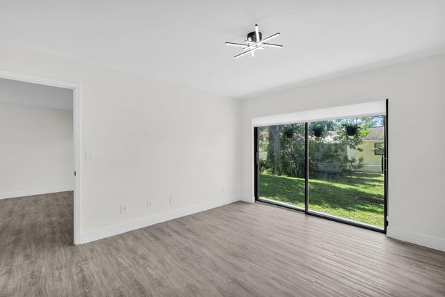 2517 17Th Street S 102, Fort Pierce, FL 34982
