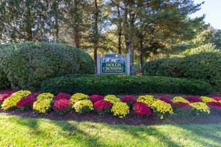 9 Bartemus Trl Apt 303, Nashua, NH 03063