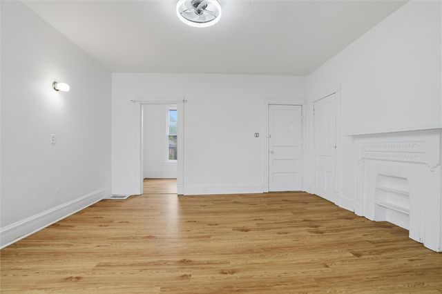 153 Comrie Ave, Braddock, PA 15104