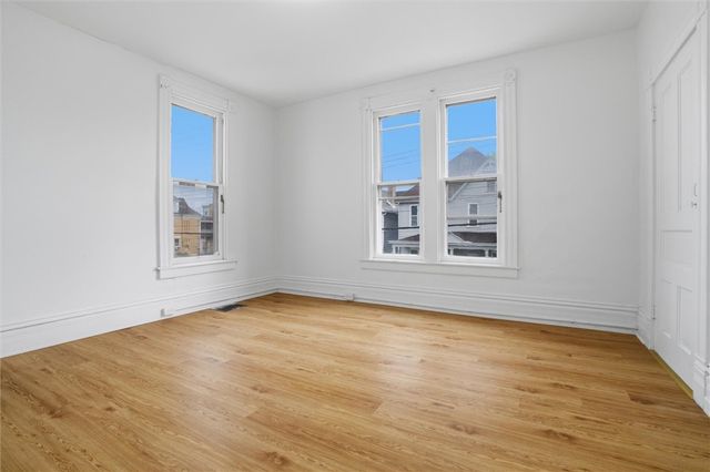 153 Comrie Ave, Braddock, PA 15104