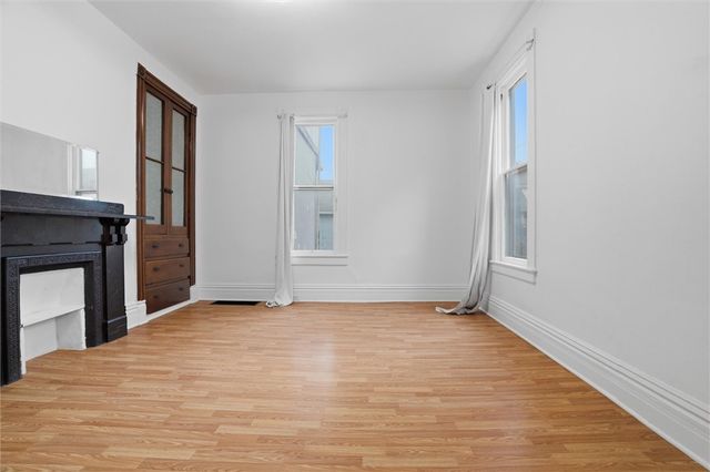 153 Comrie Ave, Braddock, PA 15104