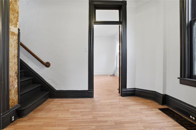 153 Comrie Ave, Braddock, PA 15104