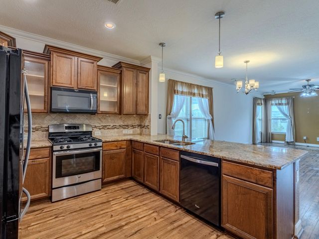 4130 Lake Cypress Circle, Houston, TX 77068