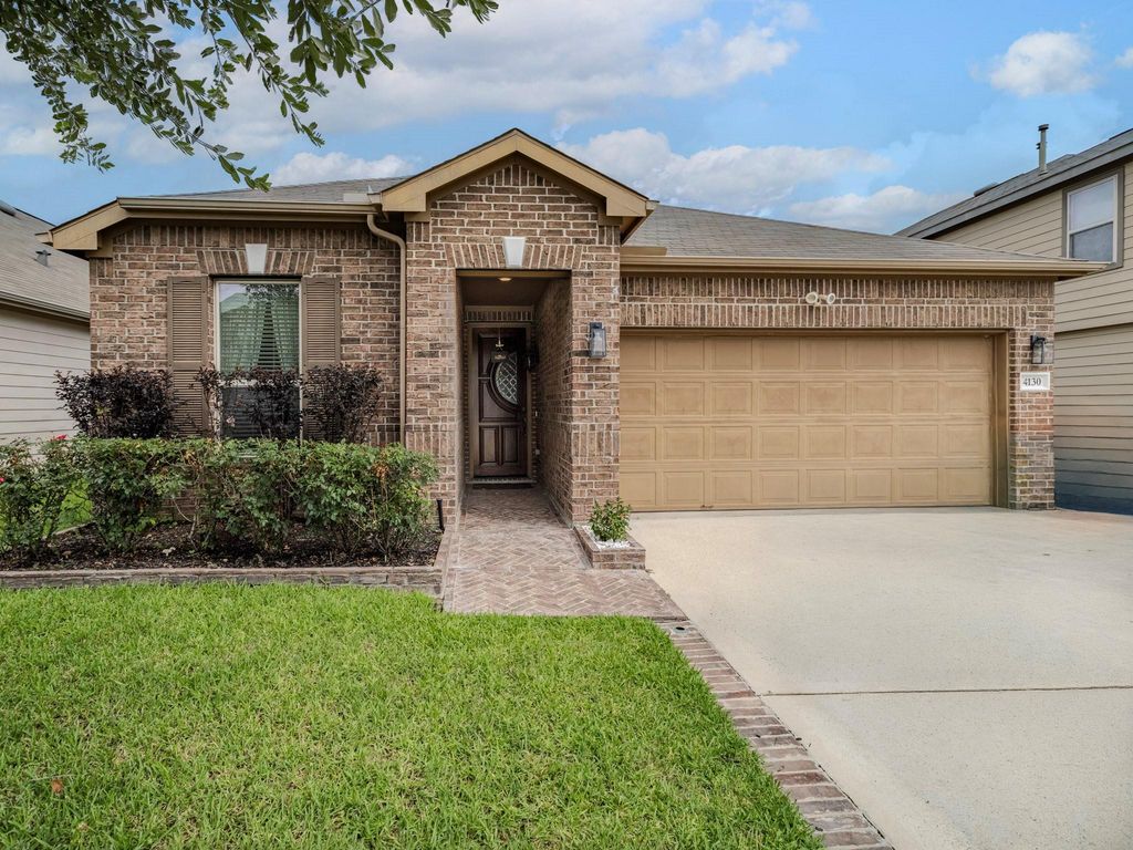 4130 Lake Cypress Circle, Houston, TX 77068