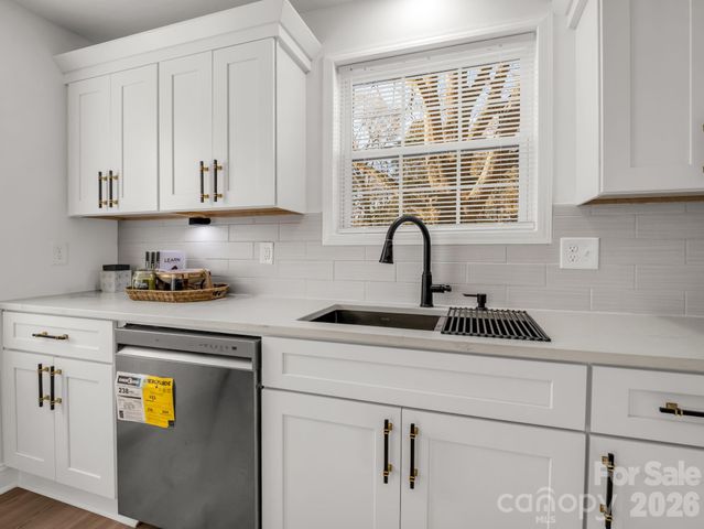 1325 W NC Hwy 150 Highway, Lincolnton, NC 28092