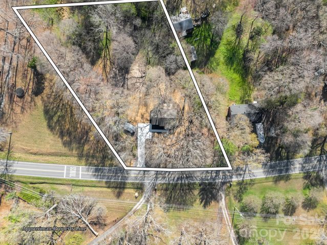 1325 W NC Hwy 150 Highway, Lincolnton, NC 28092