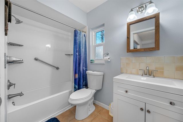 6425 S ADELIA AVENUE, Tampa, FL 33616