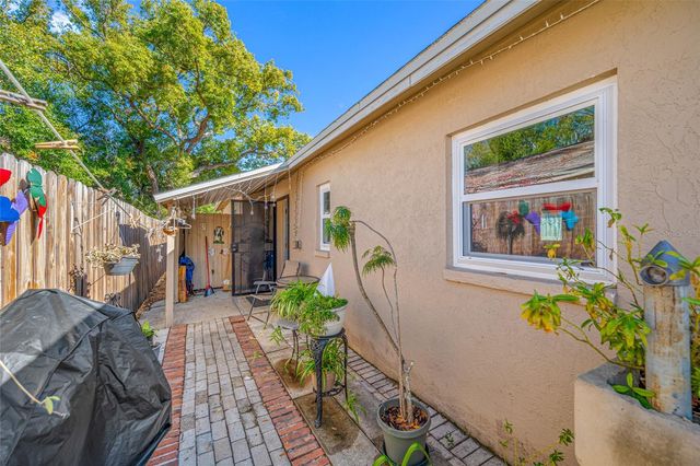 6425 S ADELIA AVENUE, Tampa, FL 33616