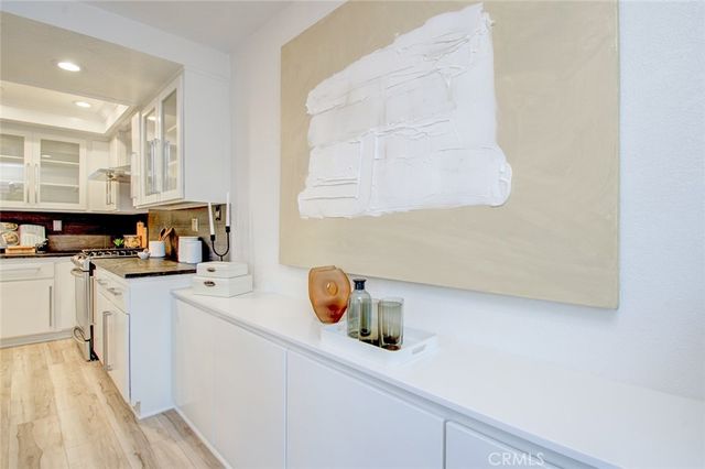 51 La Costa Court, Laguna Beach, CA 92651