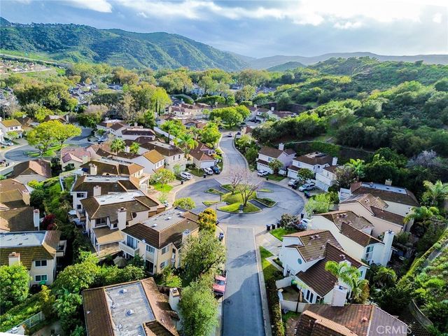 51 La Costa Court, Laguna Beach, CA 92651