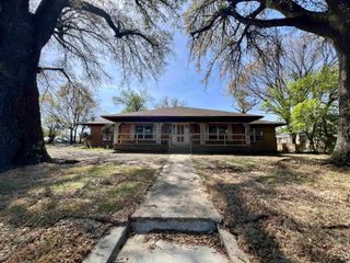 524 E Young, Longview, TX 75602