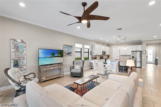 4631 Abaca CIR, Naples, FL 34119