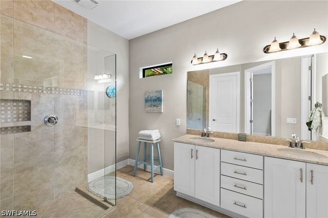 4631 Abaca CIR, Naples, FL 34119