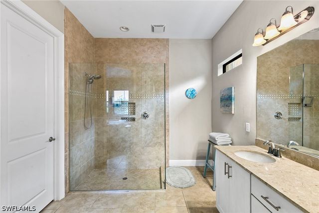 4631 Abaca CIR, Naples, FL 34119