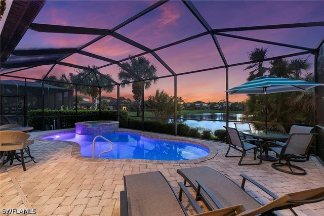 4631 Abaca CIR, Naples, FL 34119