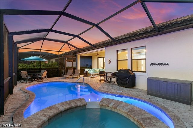 4631 Abaca CIR, Naples, FL 34119