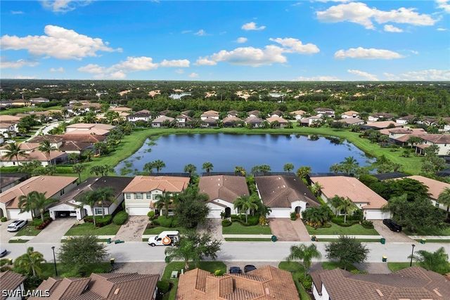 4631 Abaca CIR, Naples, FL 34119