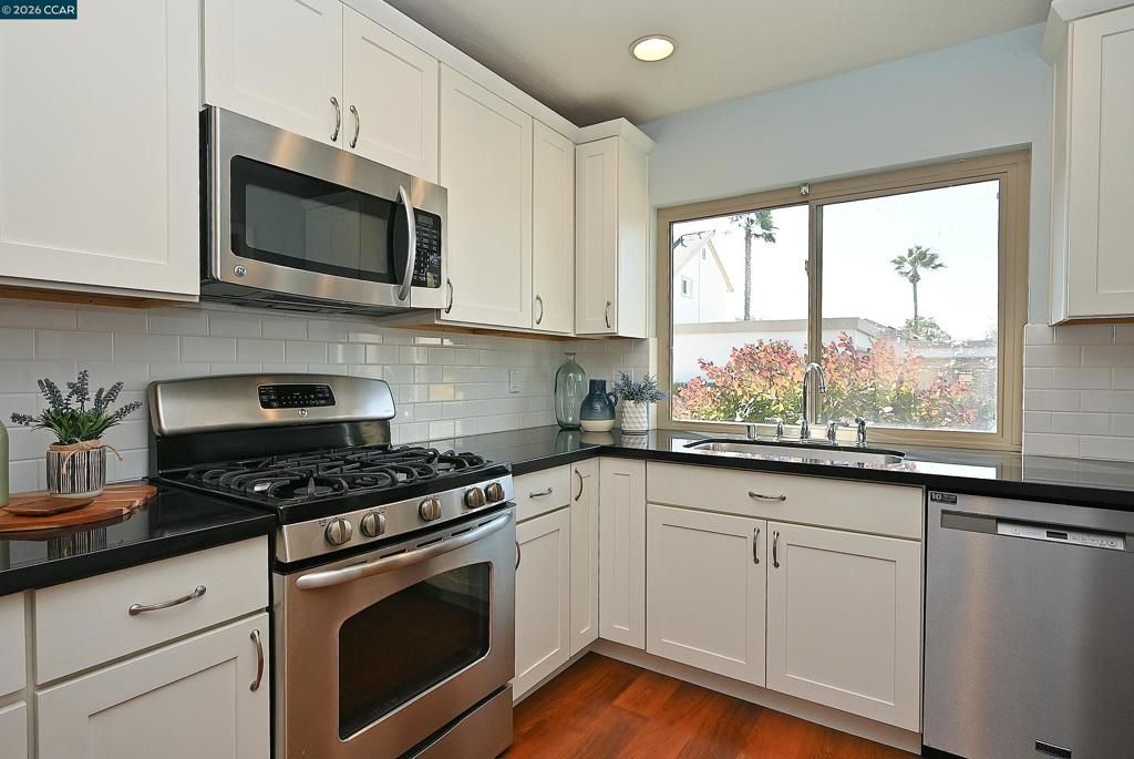 Image 15 of property listing at 4836 Boxer Blvd, Concord, CA 94521
