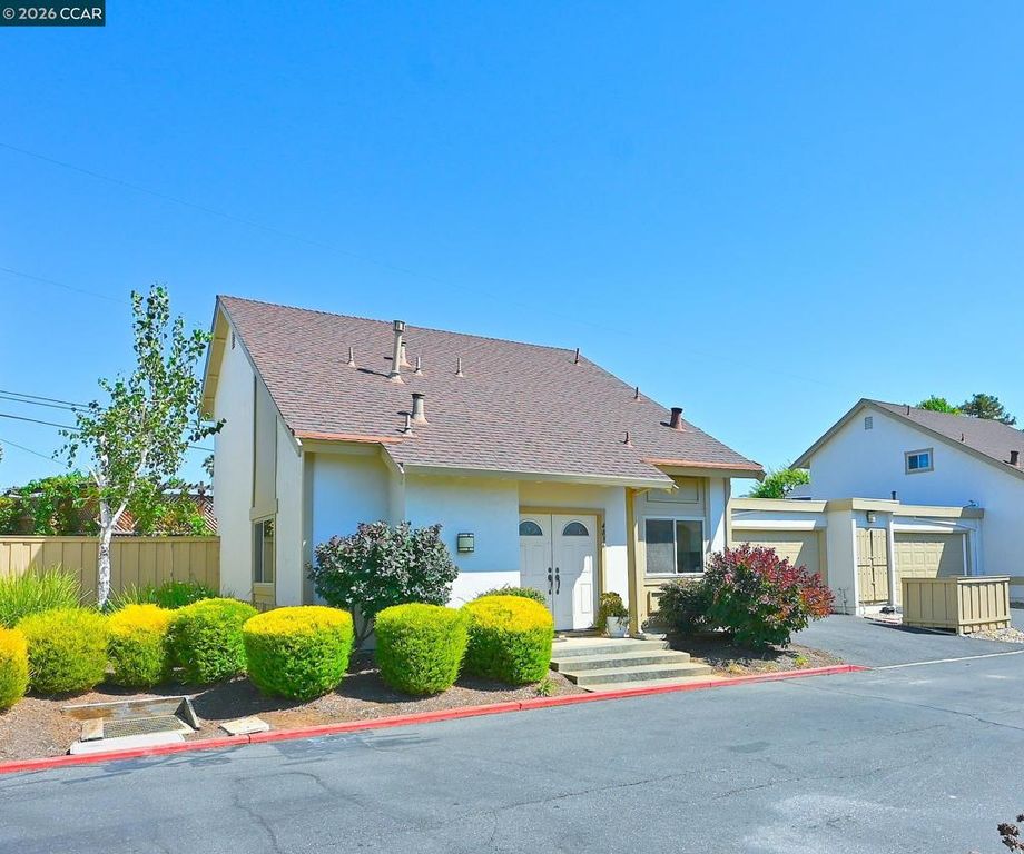 Image 2 of property listing at 4836 Boxer Blvd, Concord, CA 94521