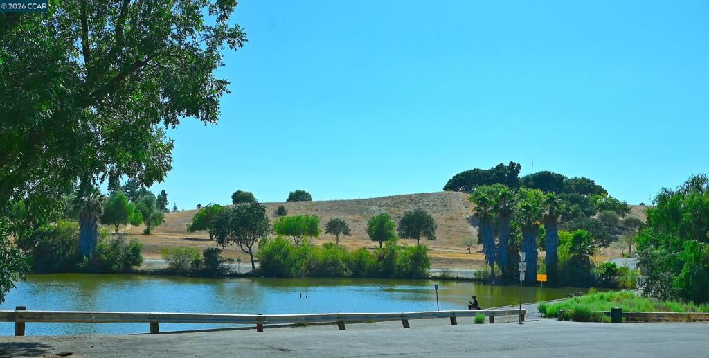 Image 30 of property listing at 4836 Boxer Blvd, Concord, CA 94521