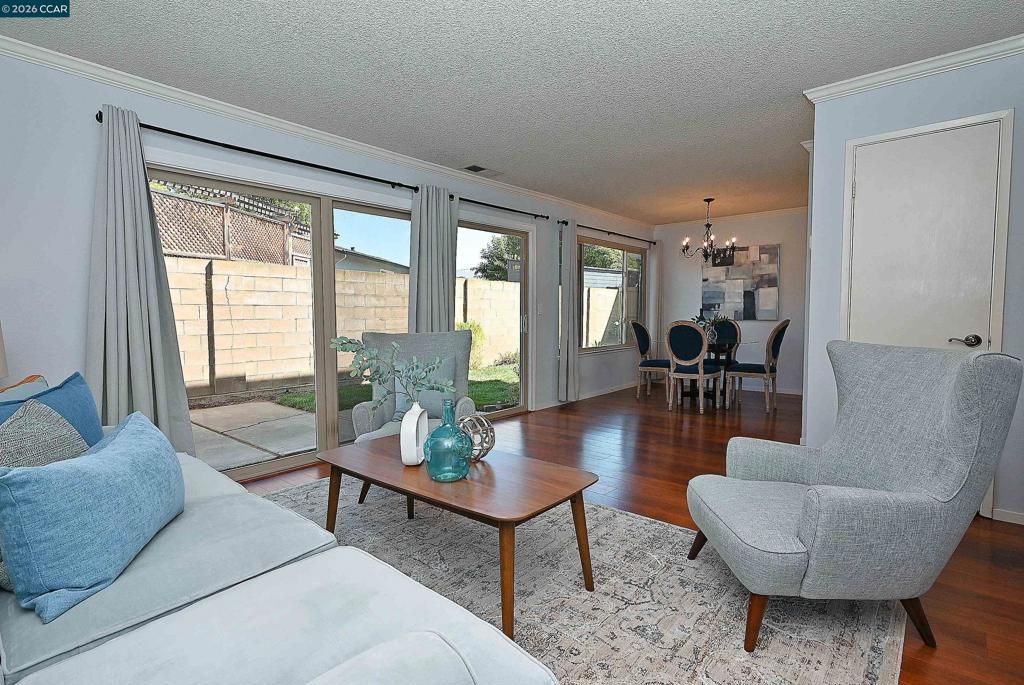Image 5 of property listing at 4836 Boxer Blvd, Concord, CA 94521