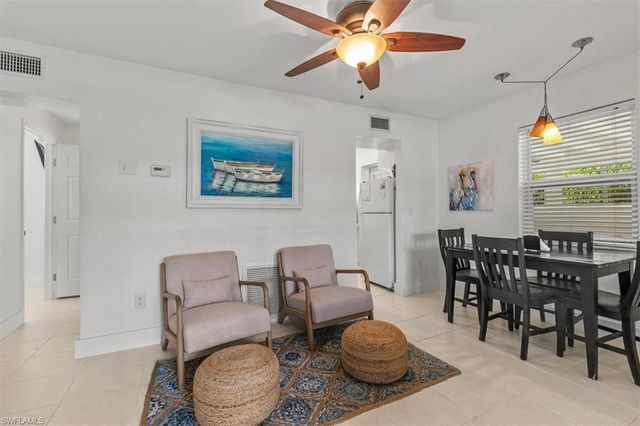 1854 Danford ST, Naples, FL 34112