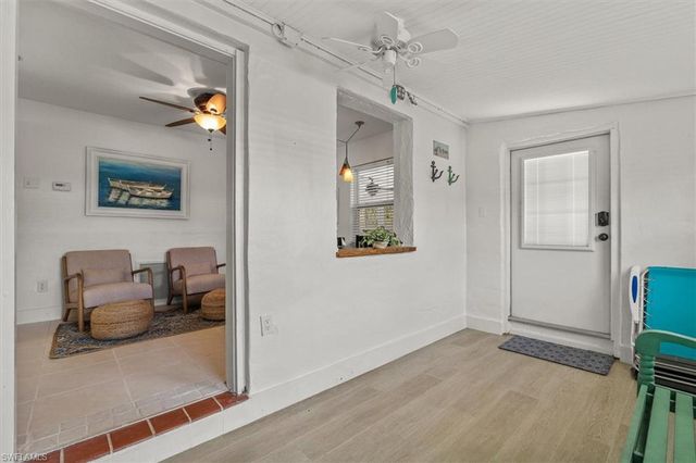 1854 Danford ST, Naples, FL 34112
